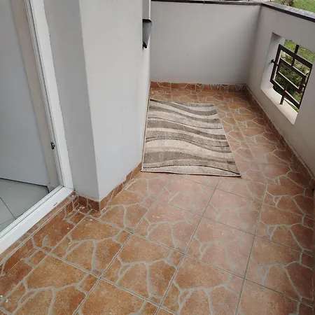 Stan Na Dan - Garsonjera Pramac Lägenhet *